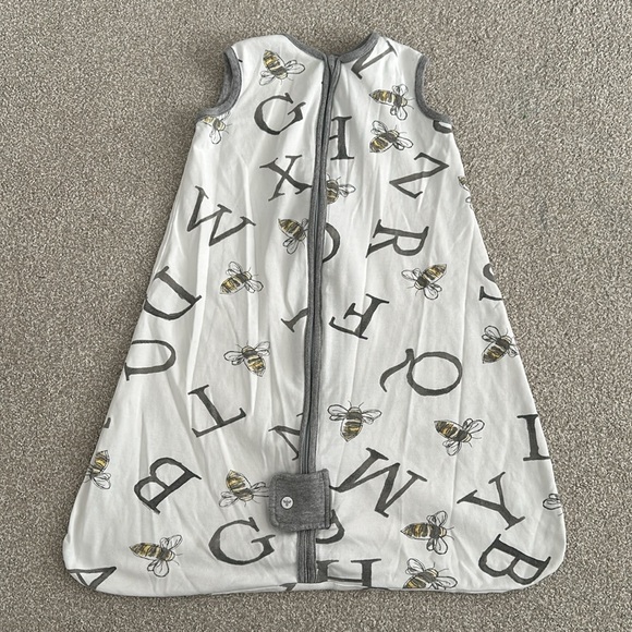 Burt’s Bees baby wearable blanket bundle - Picture 5 of 5